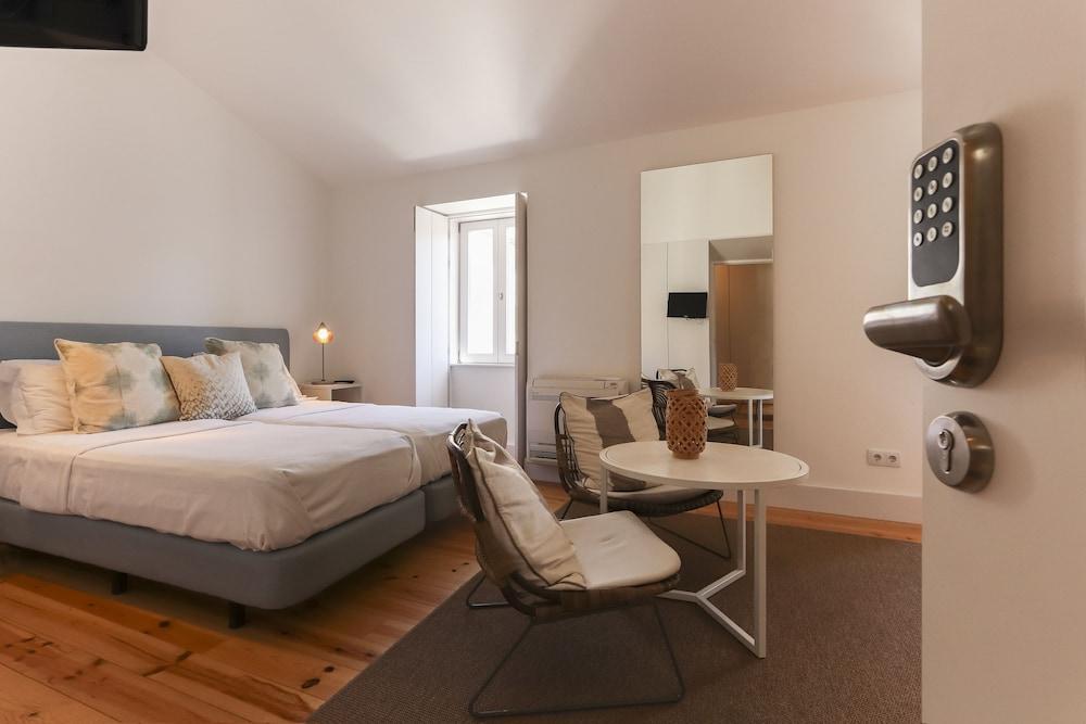 Combro Suites By Homing Lissabon Buitenkant foto
